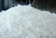 制造干冰的方法与应用（从二氧化碳到干冰，快速简便的制造过程）